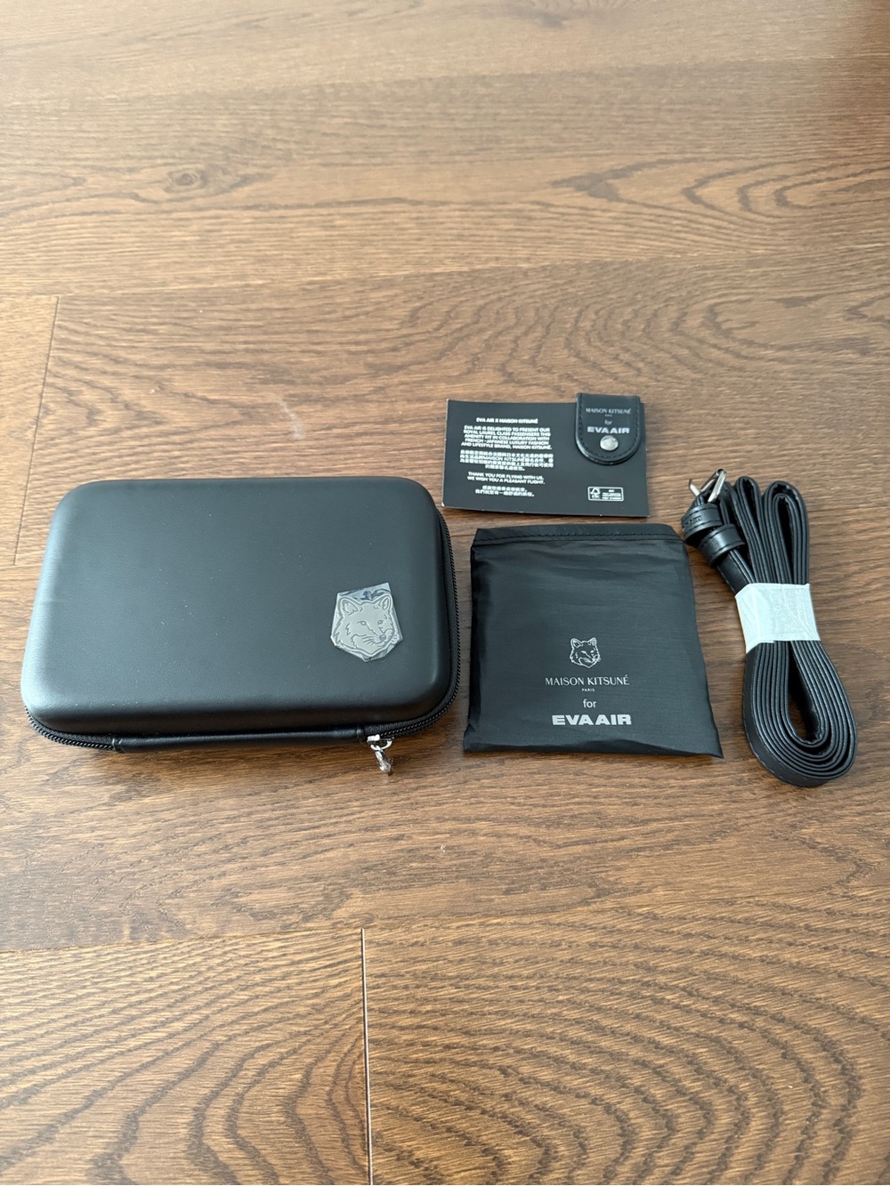 MAISON KITSUNÉ Black Logo Travel Pouch